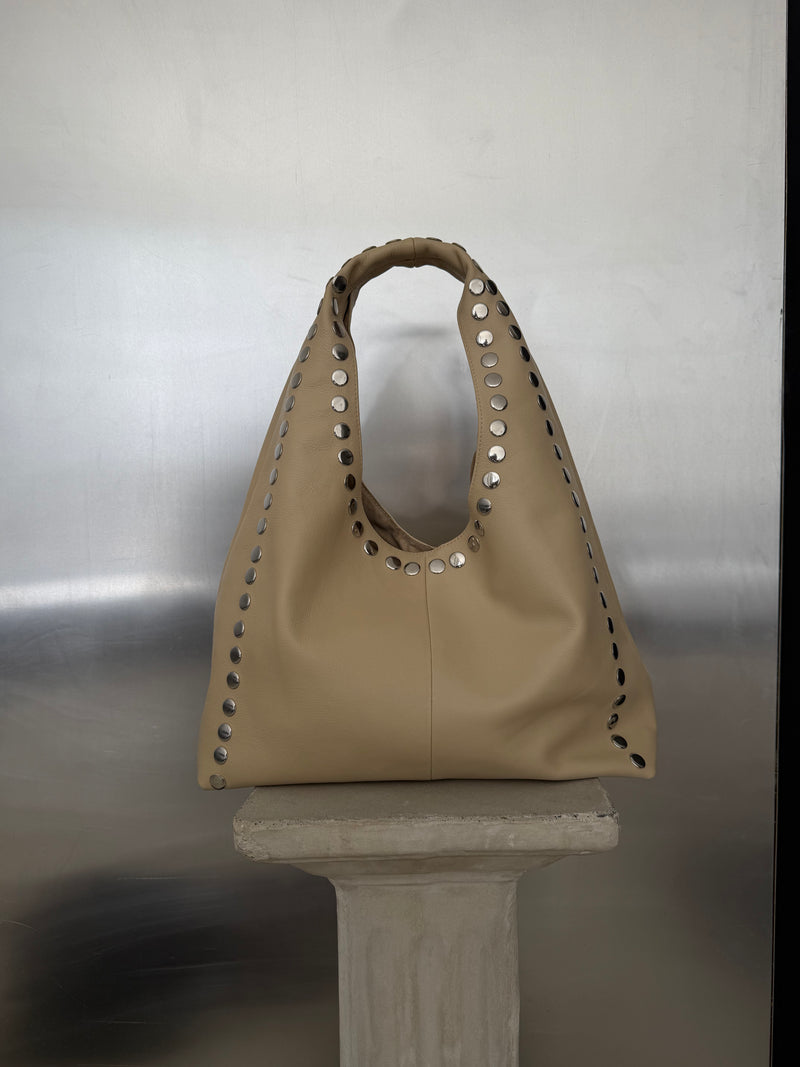 Amo leather bag